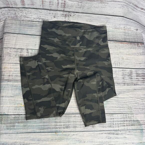 Athleta Ultimate Camo 7/8 Tight Leggings Small Petite - Picture 3 of 4